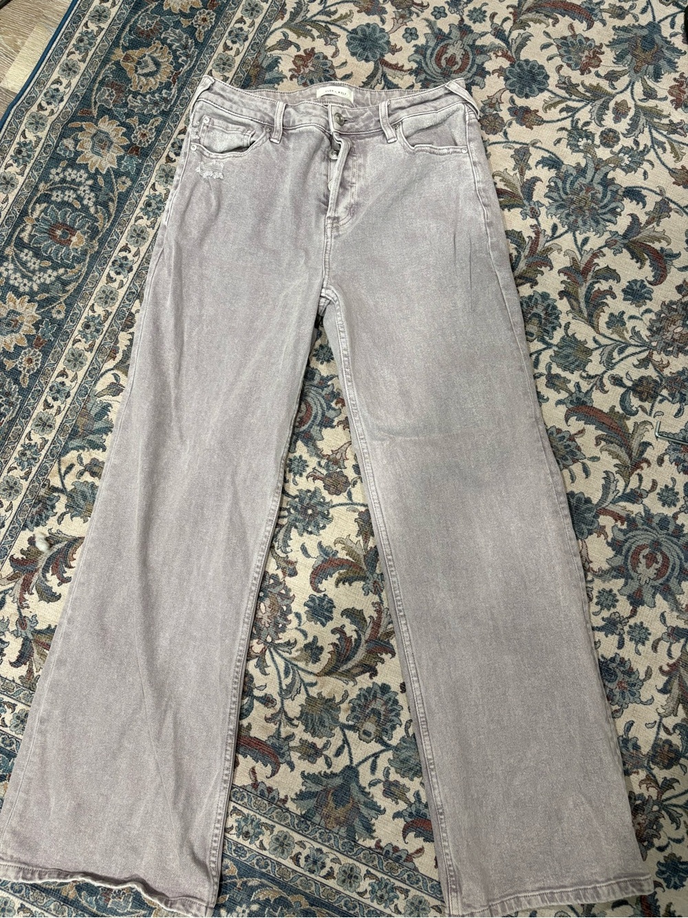 Women’s Light Purple-Gray Straight-Leg Jeans